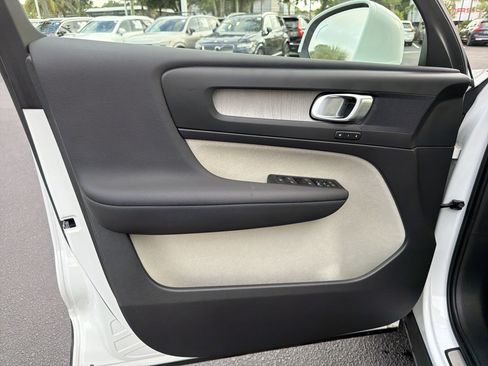 Certified 2023 Volvo XC40 B5 Plus w/ Protection Package Premier AWD/4WD image 14