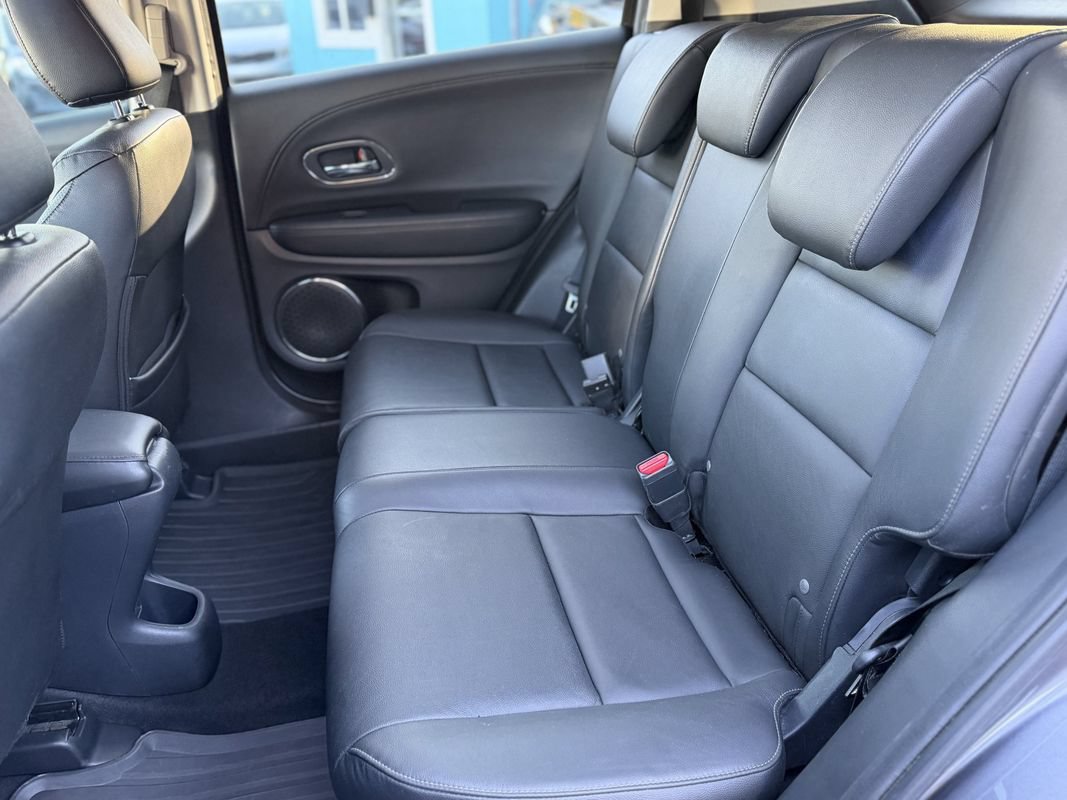 Used 2016 Honda HR-V EX-L image 10