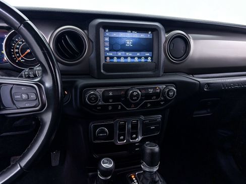 Used 2021 Jeep Wrangler Sport AWD/4WD image 6