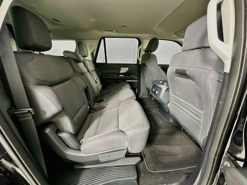 Used 2025 Ford Expedition Max Active RWD image 28