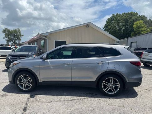 Used 2017 Hyundai Santa Fe FWD w/ ULTIMATE PACKAGE 07 w/ Cargo Package image 6