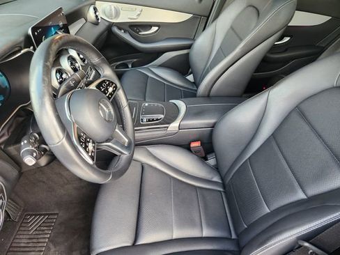 Used 2021 Mercedes-Benz GLC 300 image 9