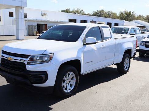 Used 2022 Chevrolet Colorado LT w/ Fleet Safety Package image 4