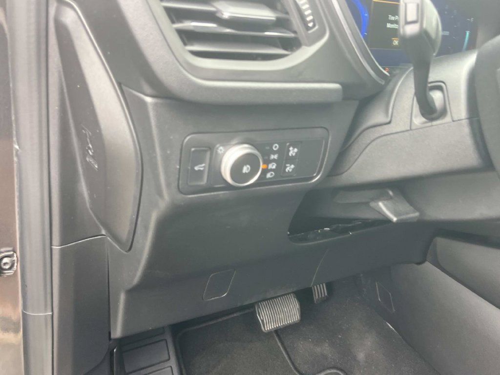 Used 2020 Ford Escape Titanium AWD/4WD image 33