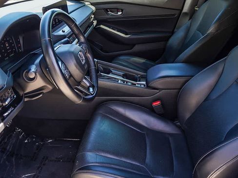 Used 2024 Honda Accord Sport image 19
