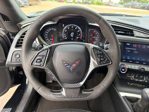 Used 2017 Chevrolet Corvette Stingray Coupe w/ Carbon Flash Badge Package RWD image 23