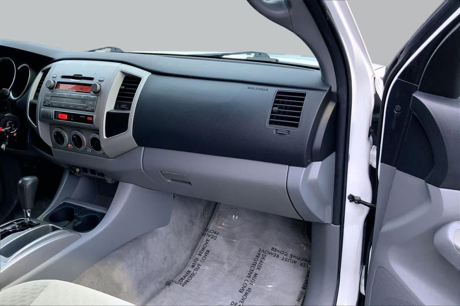Used 2010 Toyota Tacoma PreRunner RWD image 15
