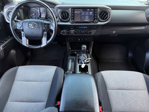 Used 2021 Toyota Tacoma TRD Off-Road w/ Technology Package image 17