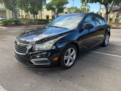 Used 2016 Chevrolet Cruze LT FWD image 3