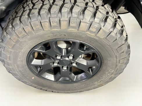 Used 2023 Jeep Wrangler Sport AWD/4WD image 28