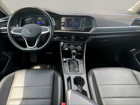 Used 2024 Volkswagen Jetta SE FWD image 14