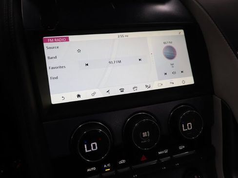 Used 2019 Jaguar F-TYPE Convertible image 31