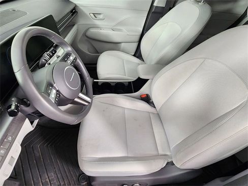 Certified 2025 Hyundai Kona SEL image 10