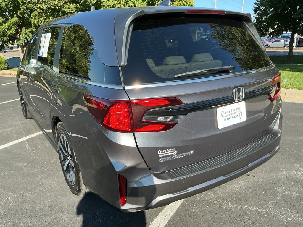 Used 2025 Honda Odyssey EX-L image 9