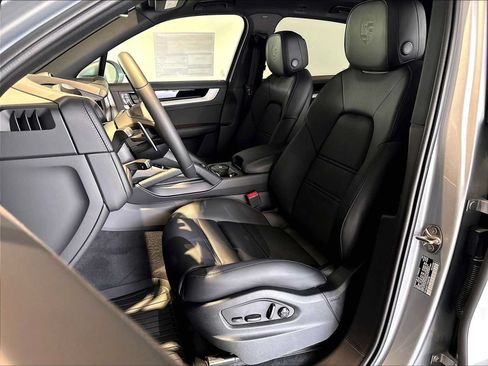 New 2026 Porsche Cayenne AWD/4WD image 5