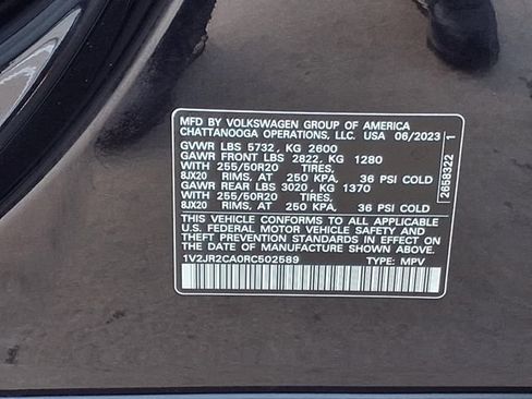 Used 2024 Volkswagen Atlas SE w/ Panoramic Sunroof Package FWD image 10