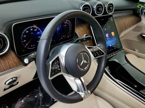 Used 2025 Mercedes-Benz GLC 350e 4MATIC image 48