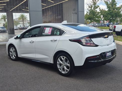Used 2018 Chevrolet Volt Premier w/ Driver Confidence Package image 8