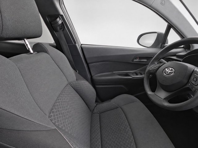 Used 2020 Toyota C-HR LE FWD image 10