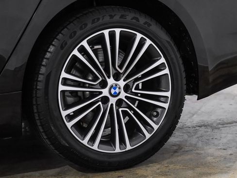 Used 2019 BMW 530i w/ Convenience Package image 60