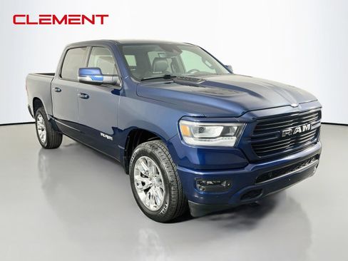 Used 2023 RAM 1500 Laramie AWD/4WD image 3