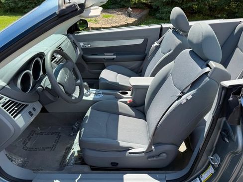 Used 2008 Chrysler Sebring Touring FWD image 5