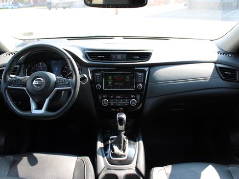 Used 2019 Nissan Rogue SL w/ Premium Package AWD/4WD image 15