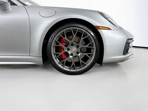 Used 2021 Porsche 911 Carrera S RWD image 31