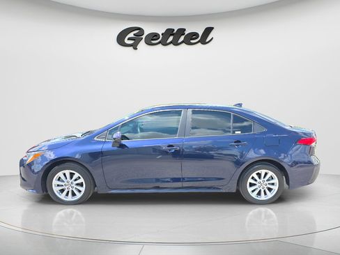 Used 2024 Toyota Corolla LE w/ LE Convenience Package image 7