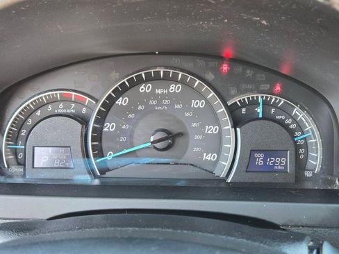 Used 2012 Toyota Camry XLE w/ Convenience Pkg FWD image 23