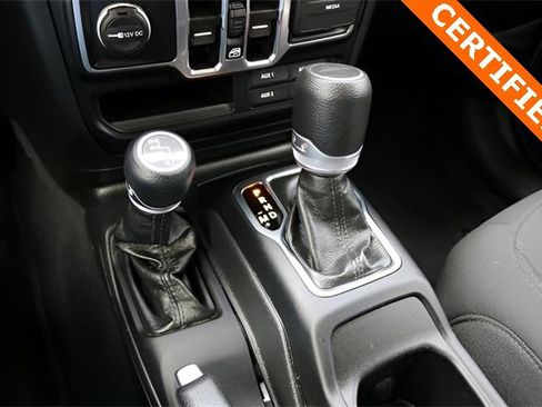 Used 2023 Jeep Gladiator Willys image 21