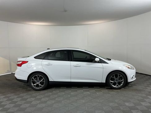 Used 2013 Ford Focus SE FWD image 4