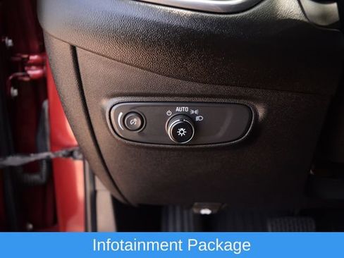 Used 2018 Chevrolet Equinox LT FWD image 7