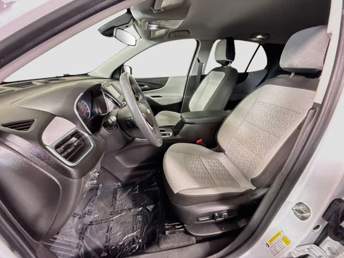 Used 2022 Chevrolet Equinox LS FWD image 22