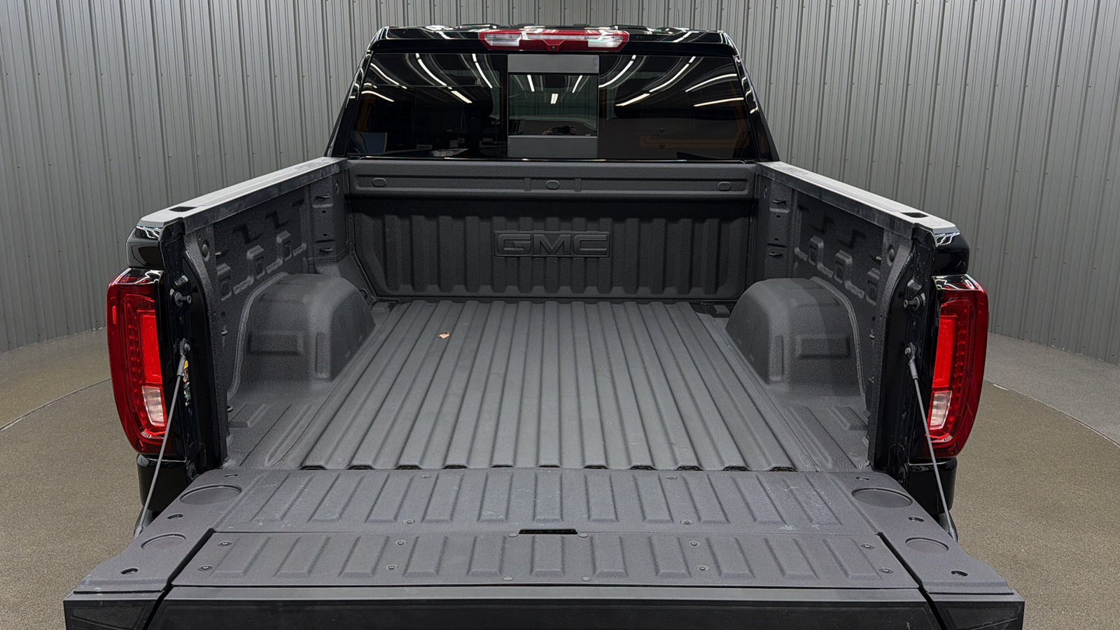 Used 2026 GMC Sierra 1500 Denali AWD/4WD image 17