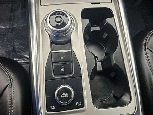 Used 2023 Ford Explorer XLT w/ Equipment Group 202A image 29
