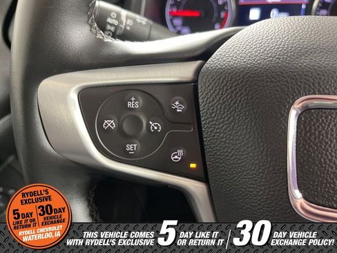 Certified 2023 GMC Acadia SLT w/ Preferred Package AWD/4WD image 29