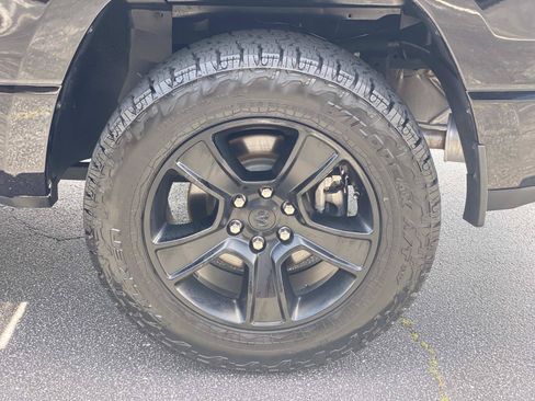 Used 2020 RAM 1500 Big Horn AWD/4WD image 17