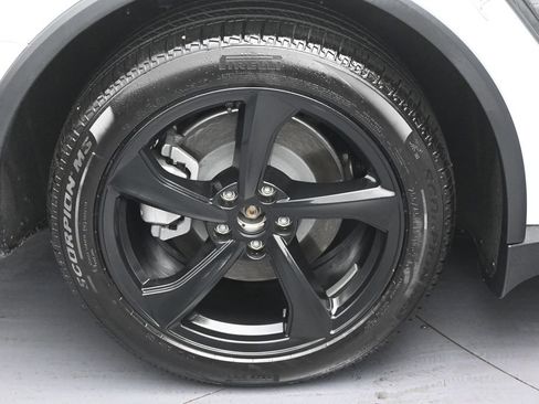 Used 2026 Tesla Model Y AWD image 33