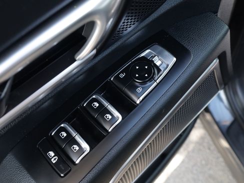 Used 2024 Kia Telluride LX image 24