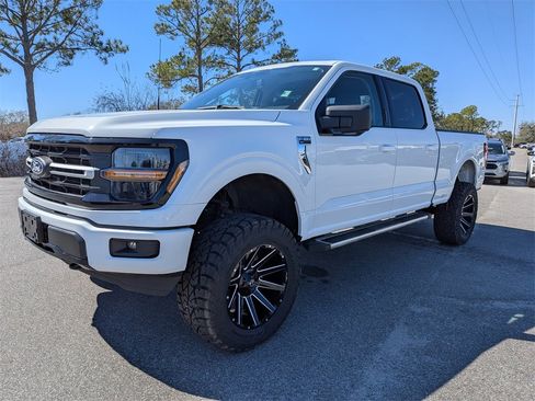 Used 2024 Ford F150 XLT w/ Tow/Haul Package image 7