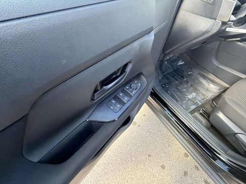 New 2026 Nissan Kicks S image 13