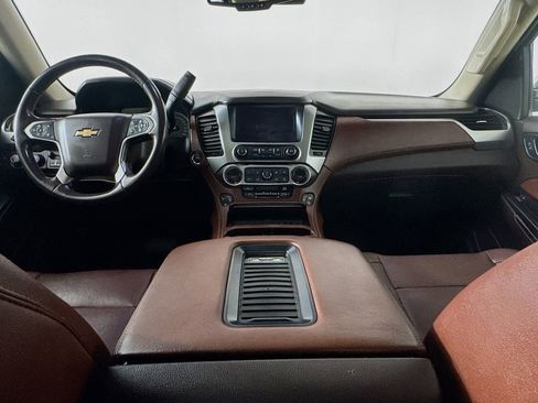 Used 2019 Chevrolet Tahoe Premier AWD/4WD image 13