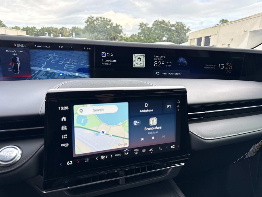 New 2026 Lincoln Nautilus Reserve AWD/4WD image 23