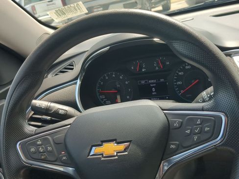 Used 2019 Chevrolet Malibu LT w/ Driver Confidence Package II FWD image 12