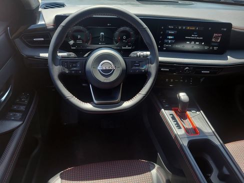 Certified 2025 Nissan Kicks SR AWD/4WD image 12