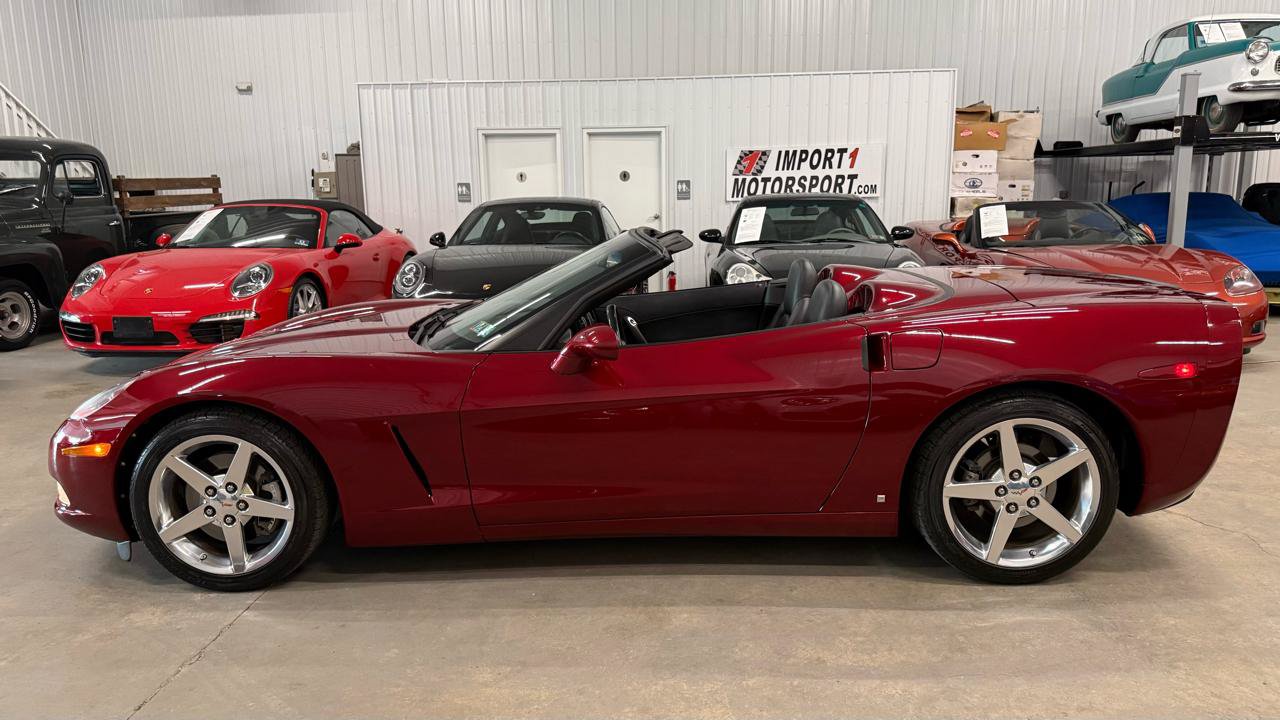 Used 2006 Chevrolet Corvette Convertible RWD image 16