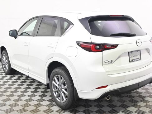 New 2025 MAZDA CX-5 AWD 2.5 S w/ Preferred Package image 3