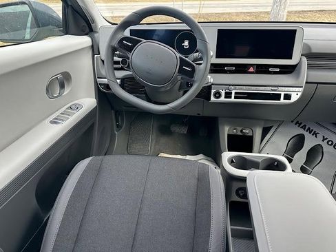 New 2024 Hyundai Ioniq 5 SE image 9