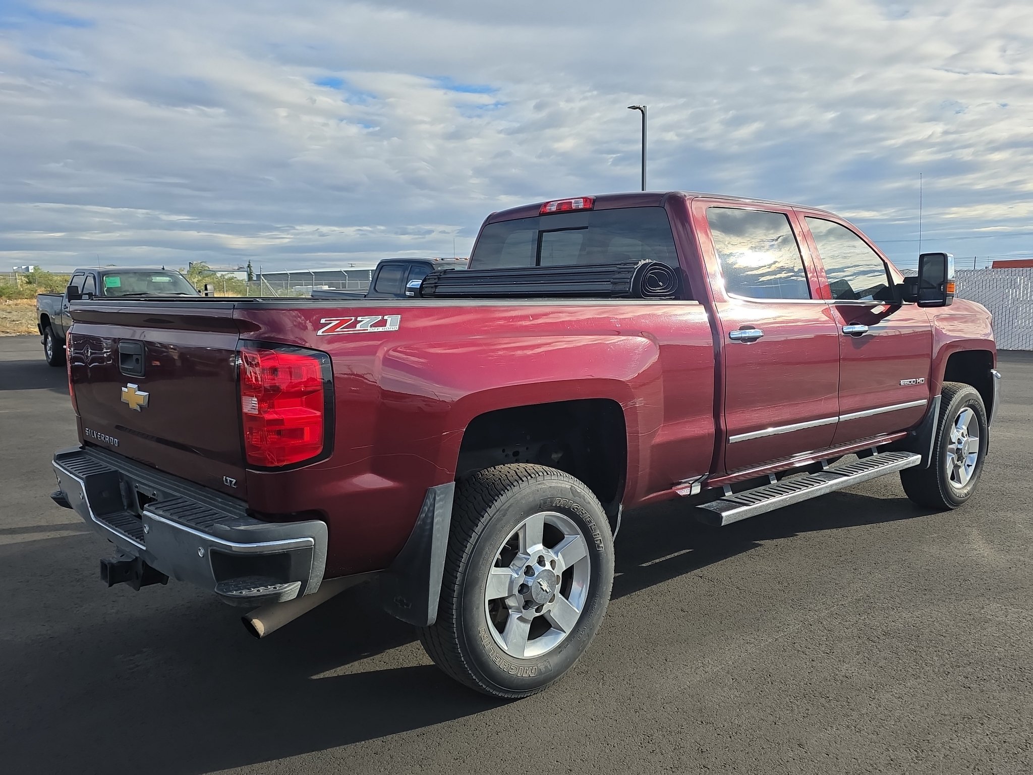 Used 2017 Chevrolet Silverado 2500 LTZ w/ Vortec Plus Package AWD/4WD image 8